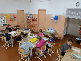 Рисование по памяти в подготовительной группе. Рисование по памяти в подготовительной группе.