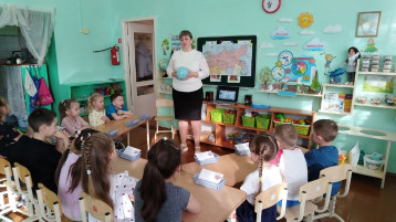 Открытое занятие по нравственно - патриотическому воспитанию по теме "Народы России. Костюмы". Открытое занятие по нравственно - патриотическому воспитанию по теме "Народы России. Костюмы".